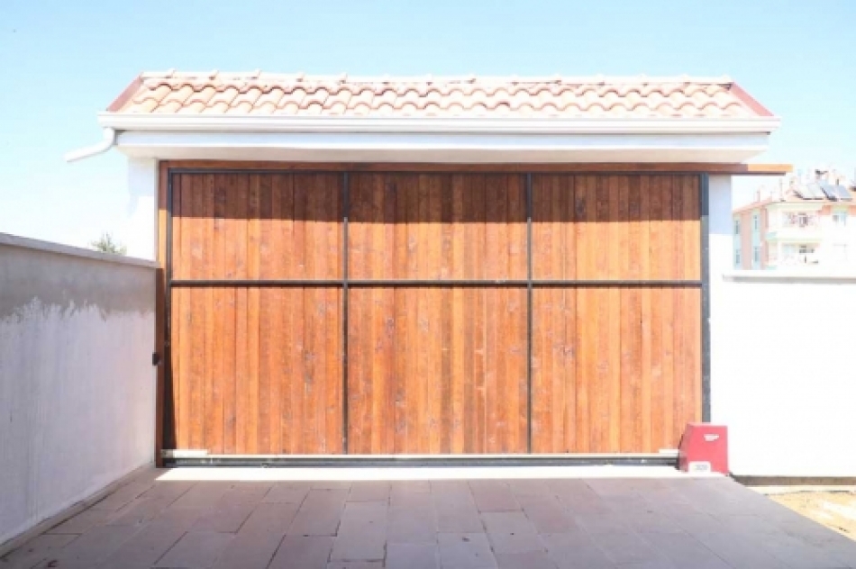 The New Name of Power and Speed: Jet Series Sliding Gate Motors
