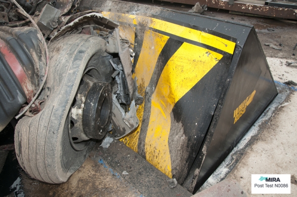 IWA 14 N3D Road Blocker Çarpışma Testini Gerçekleştirdik