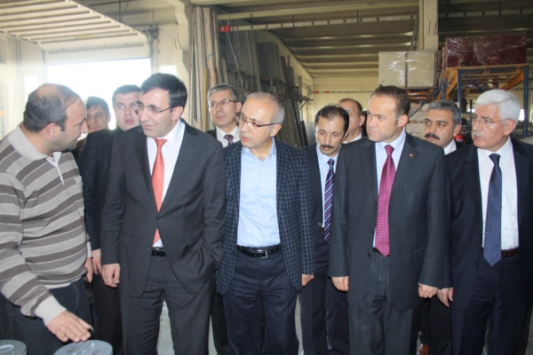 Minister Yılmaz at White Rose...